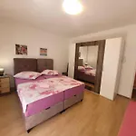 In 15381 Apartamento Novi Vinodolski