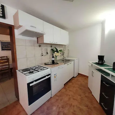 Apartamento In 15381 Novi Vinodolski