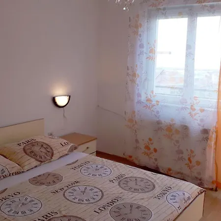 In 15381 Apartman
